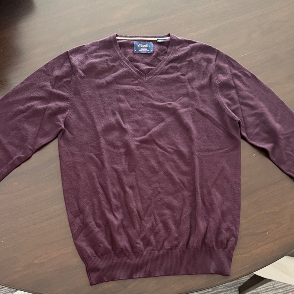 Charles Tyrwhitt Men's Merino Wool V-Neck Sweater
